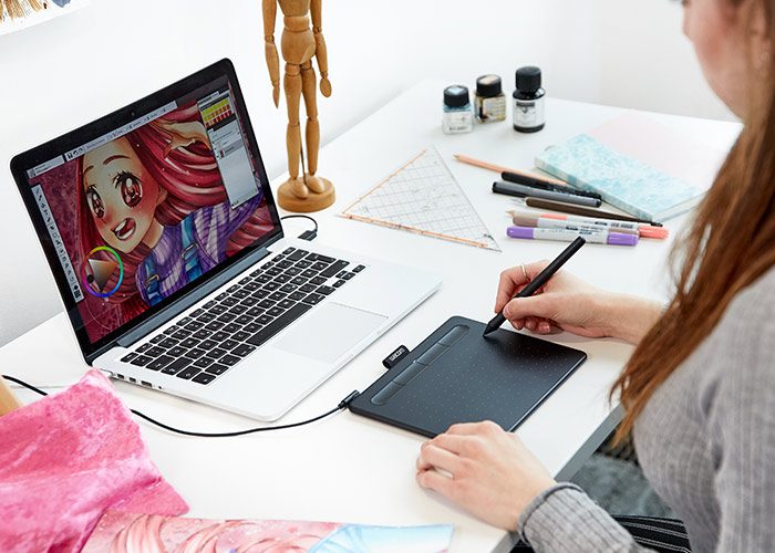 Wacom Intuos pen tablet with Mackbook