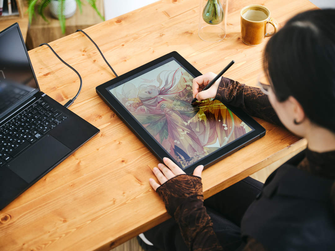 Wacom Cintiq 15 drawing display